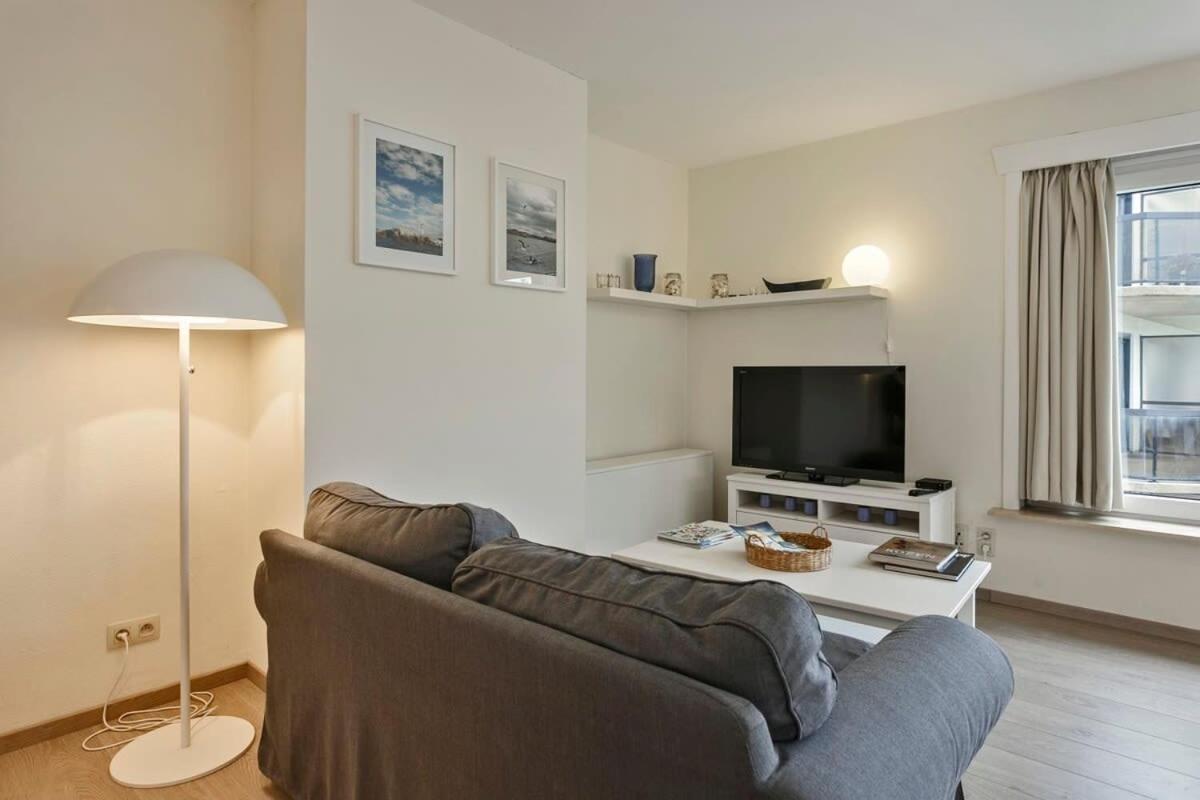Huswell - Lovely Family Apartment 50 Meters From The Sea De Haan Kültér fotó